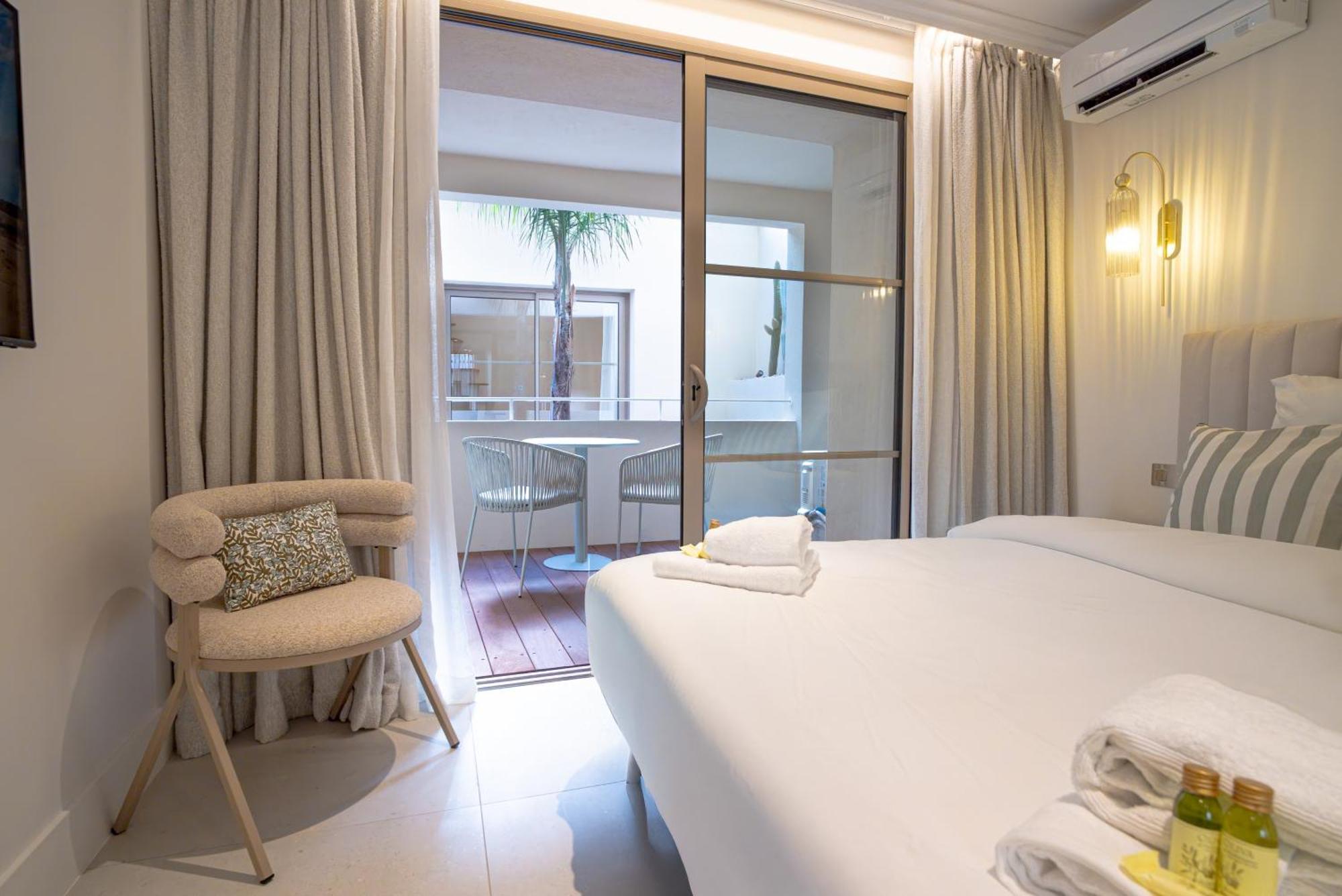 Studios Raffines Avec Terrasses - Plages, Ville Et Gare A Pied - Maison Raphael Saint-Raphaël Eksteriør billede