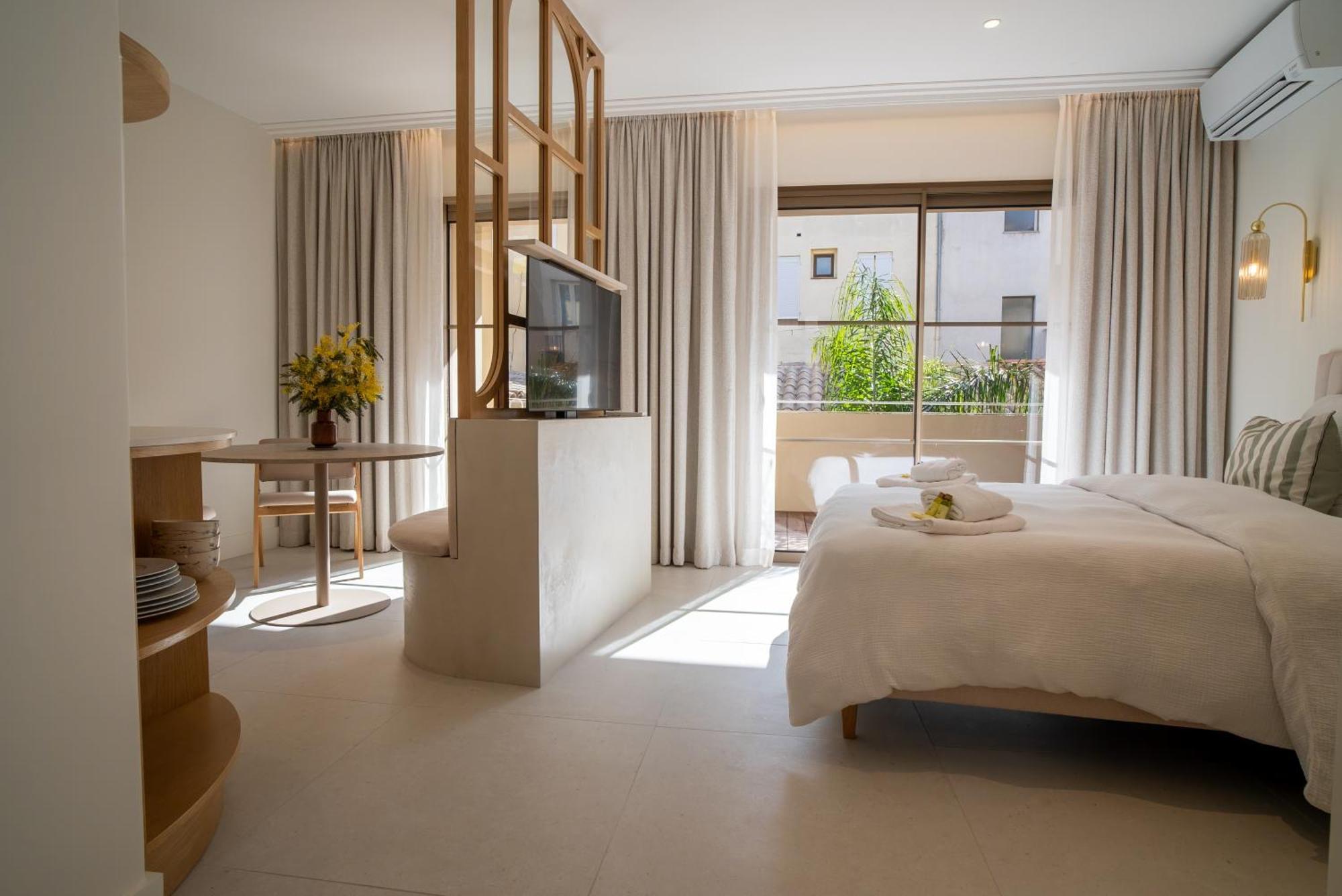 Studios Raffines Avec Terrasses - Plages, Ville Et Gare A Pied - Maison Raphael Saint-Raphaël Eksteriør billede